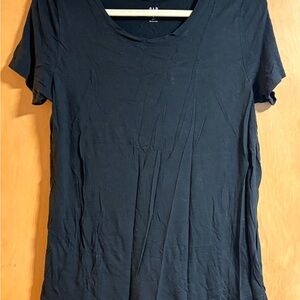 GAP Black Short Sleeve Women's Tee